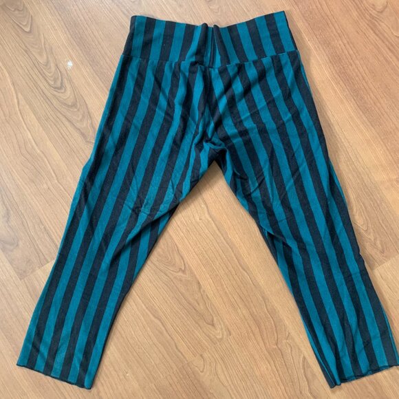 Maha Devi Design Leggings - Teal & Black Vertical Striped - Cropped - XS-S - Picture 2 of 8